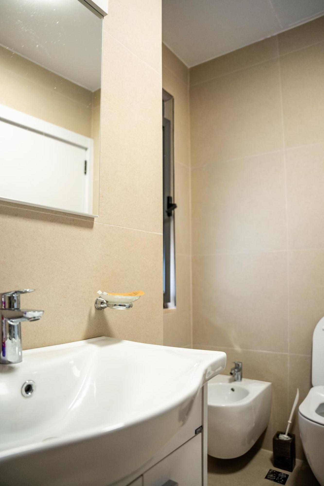 Apartamento Centre Lions Gate 4